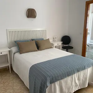 https://hostal-andalucia-nerja.es-andalucia.com